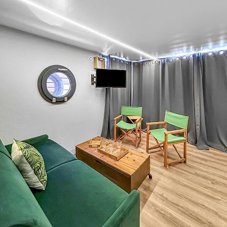 Sejour Unique Sur Un Bateau "Marius" Hotel Vauvert Ngoại thất bức ảnh